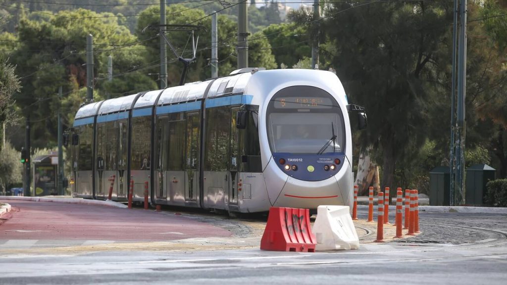 Κακοκαιρία «Μπάλλος»: Διακοπή δρομολογίων στον ΗΣΑΠ – Προβλήματα στο Τραμ (upd)