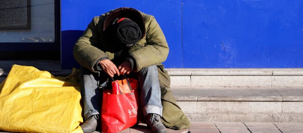 Άστεγος ομολόγησε 38 χρόνια μετά ότι διέπραξε φόνο για να… μη κοιμάται πλέον στους δρόμους!