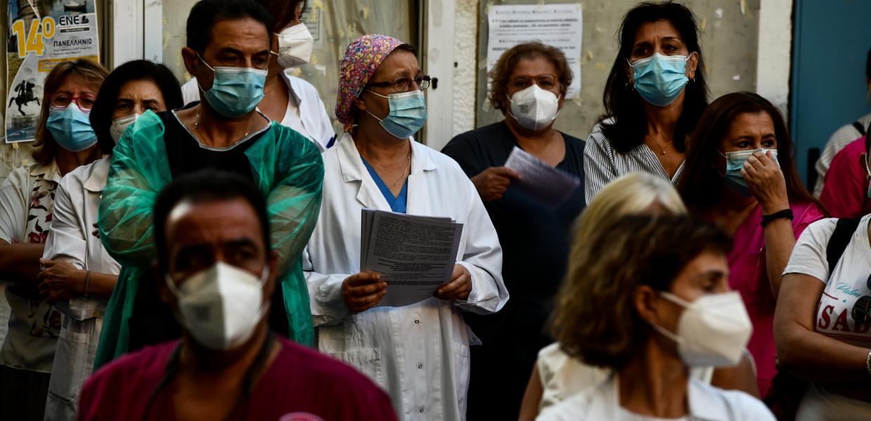 Επιστολή υγειονομικών που δεν έχουν εμβολιαστεί στον Άρειο Πάγο: Ζητούν την άμεση επιστροφή στα καθήκοντά τους