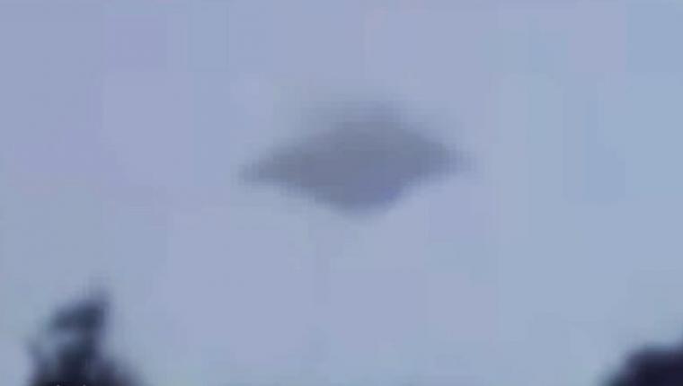 Τέξας: «UFO εθεάθησαν να πετούν σε στρατιωτικό σχηματισμό» λέει ερευνητής