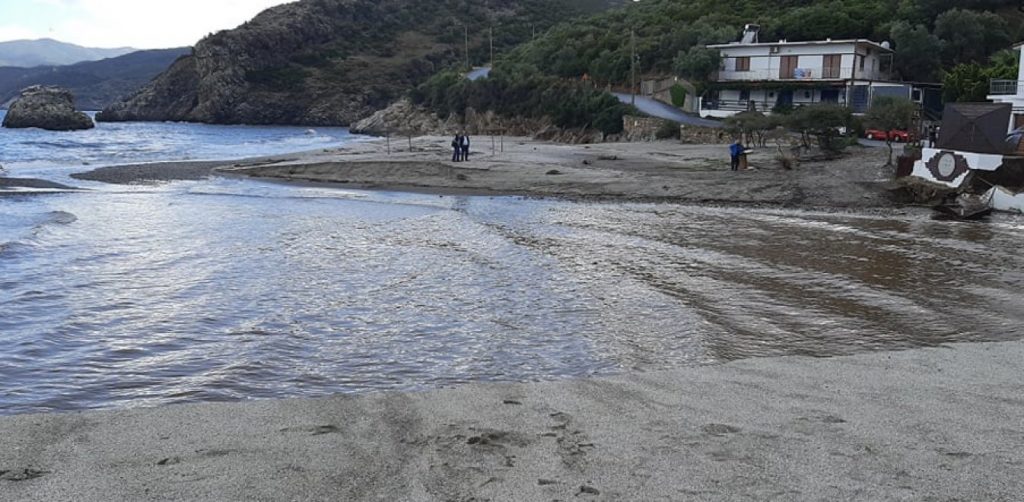 Κακοκαιρία στην Εύβοια: Συγκλονίζει Γερμανίδα τουρίστρια που διασώθηκε με τα δύο της παιδιά – «Φοβηθήκαμε πάρα πολύ»