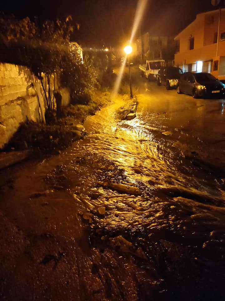 Ανοιξαν οι ουρανοί στη Βόρεια και Δυτική Ελλάδα από τον «Μπάλλο» (βίντεο)