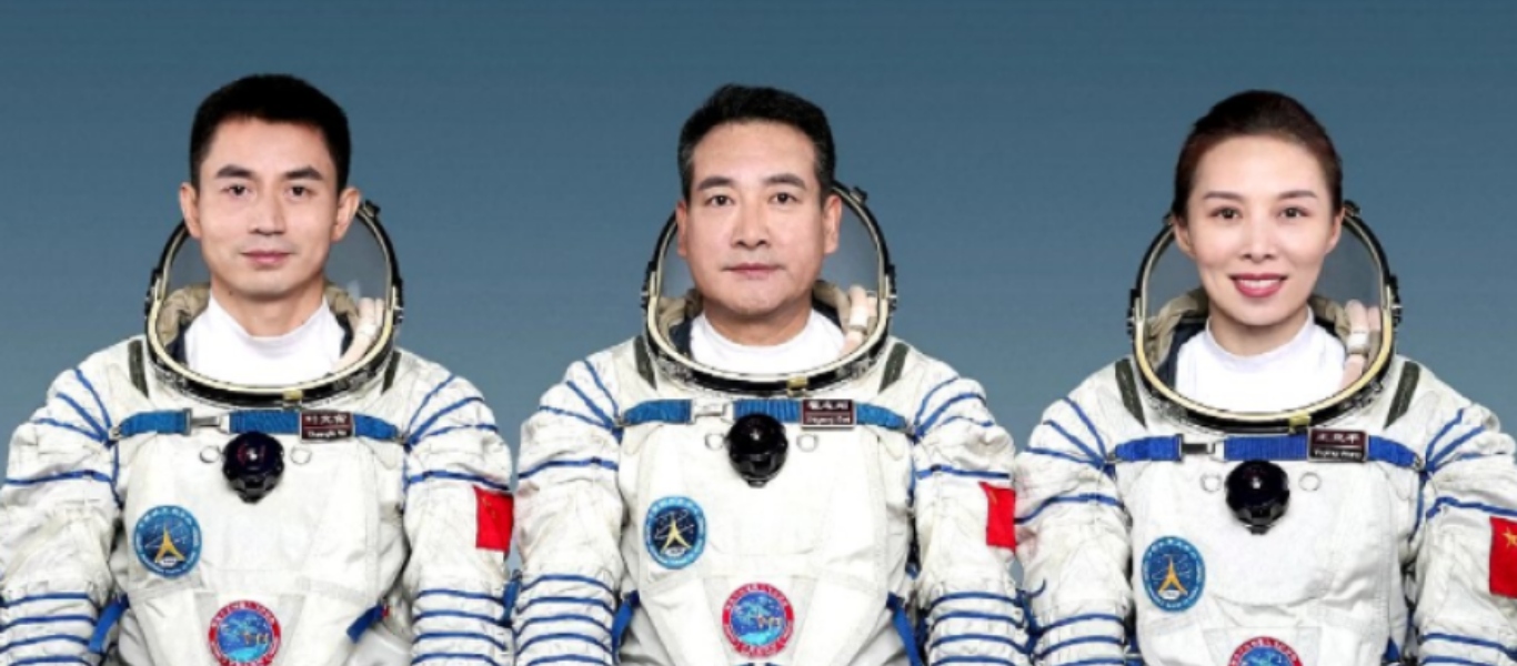 Έφτασαν στο διάστημα τρεις Κινέζοι αστροναύτες – Θα παραμείνουν εκεί για 6 μήνες (βίντεο)