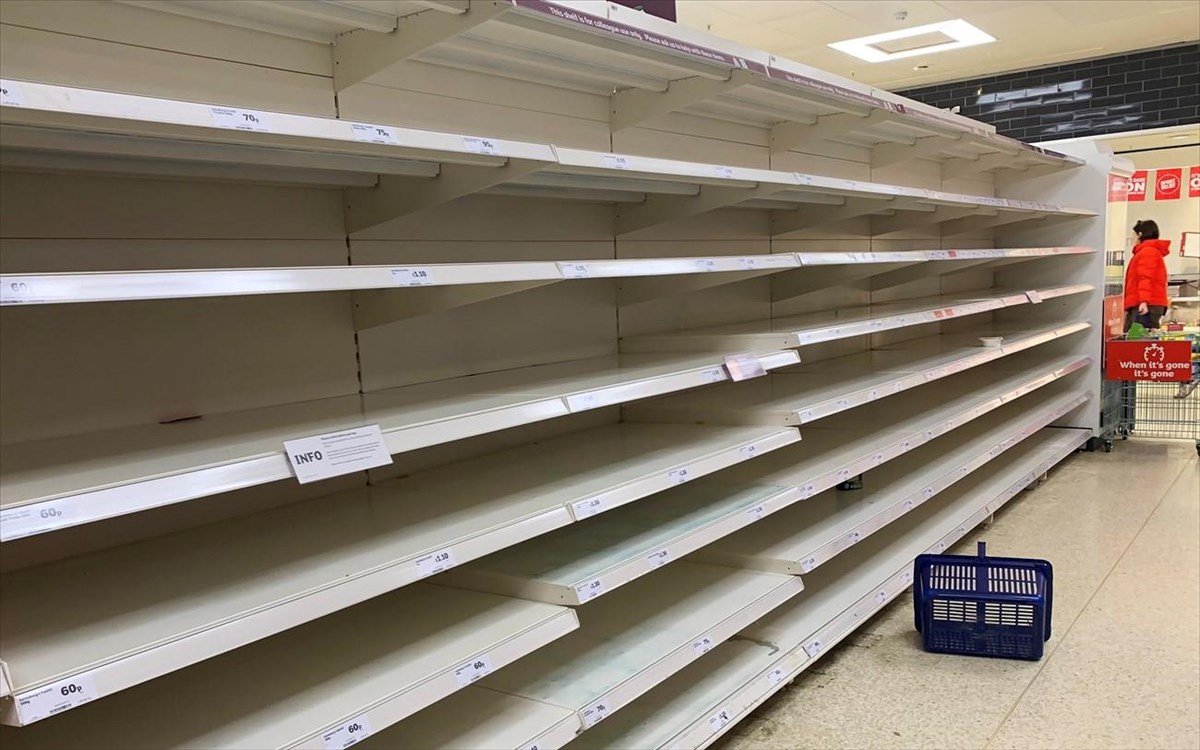 Ωμός εκβιασμός στις ΗΠΑ: «Εμβολιαστείτε για να σταματήσουν οι ελλείψεις στα τρόφιμα» – Πού το πάνε οι κυβερνήσεις;