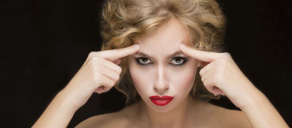 Πιέστε το μέτωπό σας για 60 δευτερόλεπτα – Δεν φαντάζεστε τι θα συμβεί