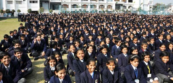 Αυτό είναι το μεγαλύτερο σχολείο στον κόσμο – Δεν φαντάζεστε πόσους μαθητές έχει