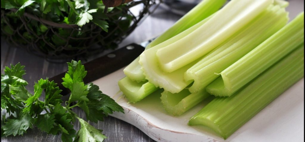 Σέλερι: Τι προσφέρει στην υγεία μας; – Τι πρέπει να προσέχουμε