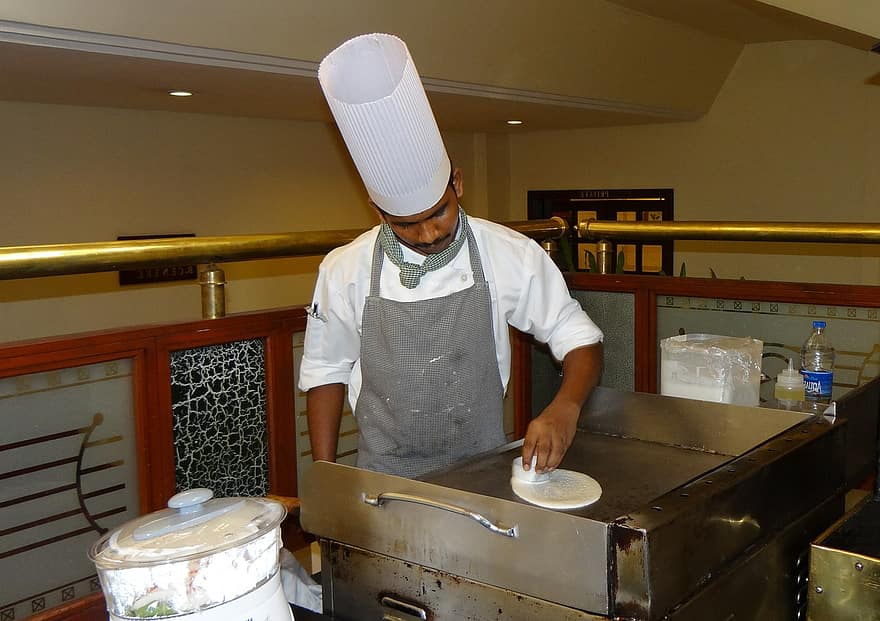 Σαν… χορογραφία: Εντυπωσιακός συγχρονισμός σε κουζίνα της Ινδίας! (βίντεο)