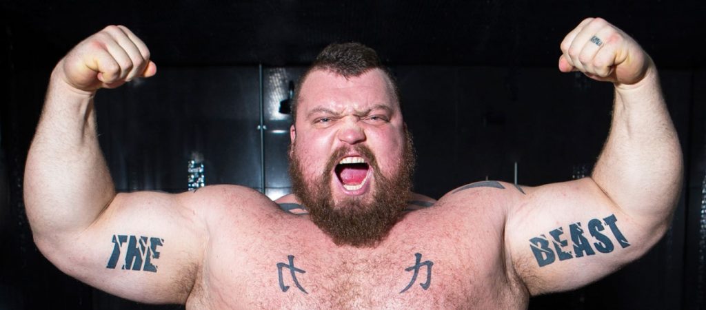 Ο Eddie «The Beast» Hall κατέστρεψε ένα μηχάνημα με τις μπουνιές (βίντεο)