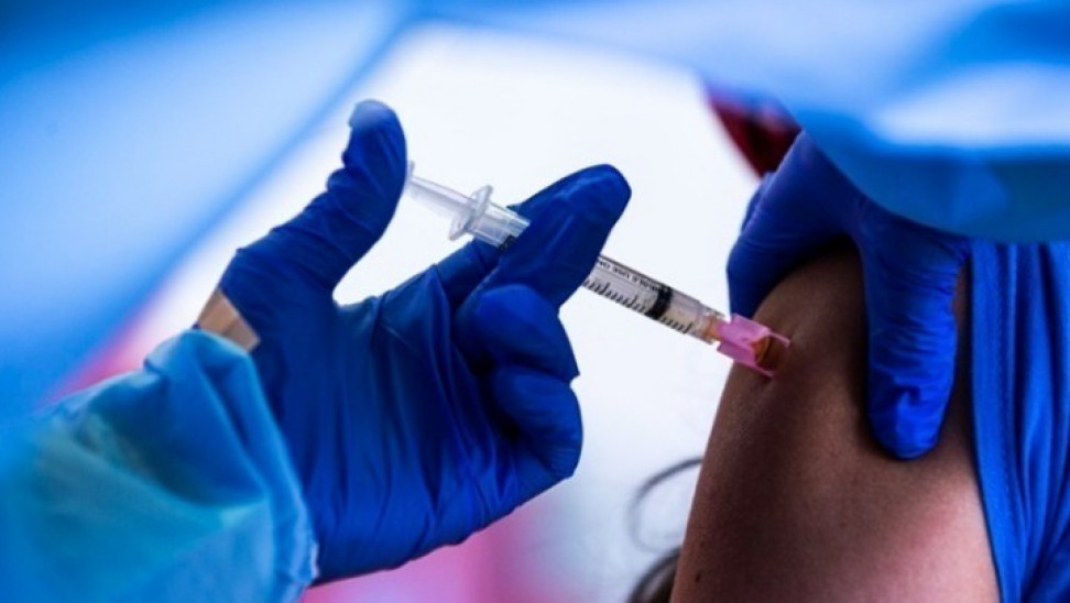 Υψηλή η αποτελεσματικότητα του «κοκτέιλ» εμβολίων Covid-19 υποστηρίζει νέα έρευνα