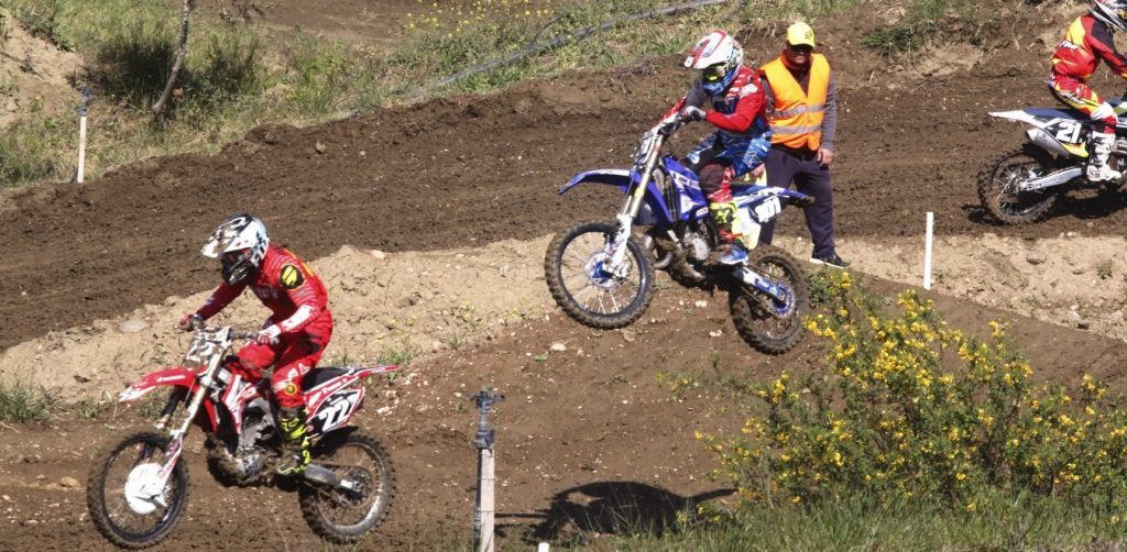 Δείτε εικόνες από το ατύχημα με motocross στα Γιαννιτσά – Σε ΜΕΘ οι δύο τραυματίες (φωτο)