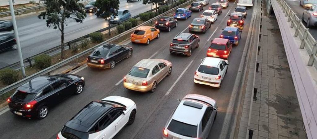 Δείτε πότε θα αναρτηθούν τα τέλη κυκλοφορίας 2022 – Τι θα πληρώσουμε