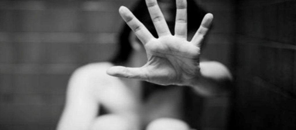 Βιασμός 8χρονης στη Ρόδο: «Είχα να δω το παιδί 1,5 μήνα – Δεν ξέρω τίποτα» λέει ο πατέρας της