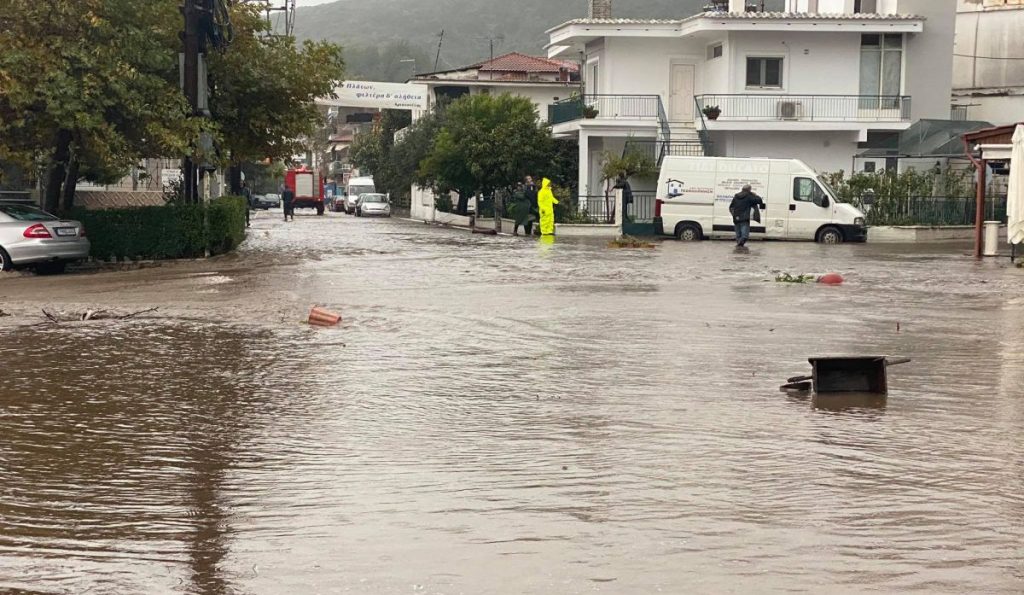 Χαλκιδική: Τα πρώτα ευρήματα των ελέγχων στο νερό, μετά τα κρούσματα γαστρεντερίτιδας