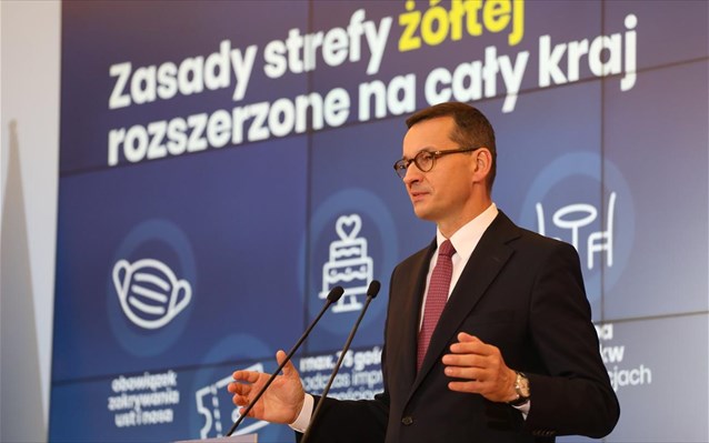 Πολωνία: Ο πρωθυπουργός της χώρας κάνει λόγο για «εκβιασμό» της ΕΕ για την τήρηση των ευρωπαϊκών αρχών