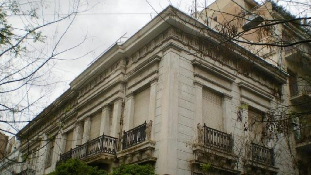 Αγωγή από τα ανίψια της Έλλης Λαμπέτη σε εταιρεία διαχείρισης ξενοδοχείων