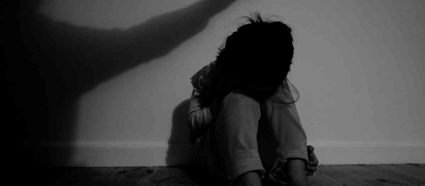 Βιασμός 8χρονης στη Ρόδο: Γνώριμοι στις Αρχές η θεία «τέρας» και ο σύντροφός της