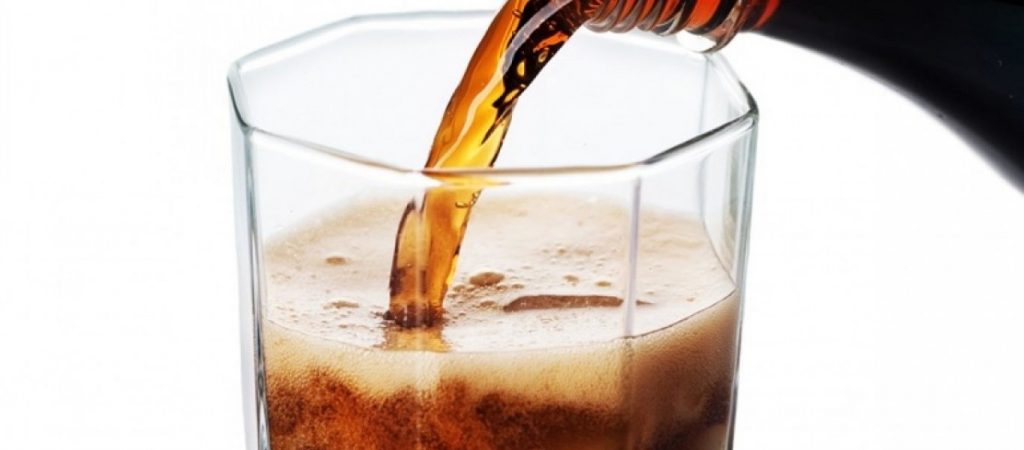 Το γνωρίζατε; – Δείτε τι είναι και πως μπαίνει το ανθρακικό στα αναψυκτικά