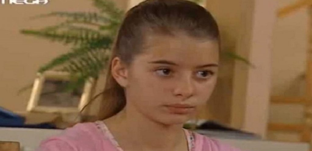 Η Φίφη από το «Ευτυχισμένοι Μαζί» μεγάλωσε και έγινε… γυναικάρα! (φώτο)