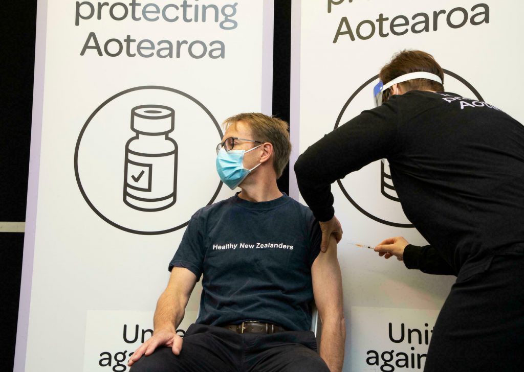 Κυβέρνηση Νέας Ζηλανδίας σε πολίτες: «Ή θα εμβολιαστεί το 90% ή θα μείνετε σε lockdown για πάντα»
