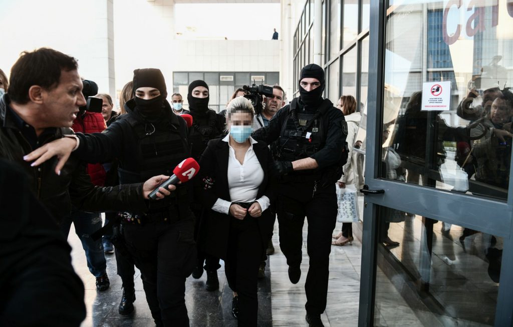 Της έριξε βιτριόλι και μετά είδε πορνό! – Η Έφη επισκέφτηκε «ροζ» ιστοσελίδες λίγο μετά την επίθεση