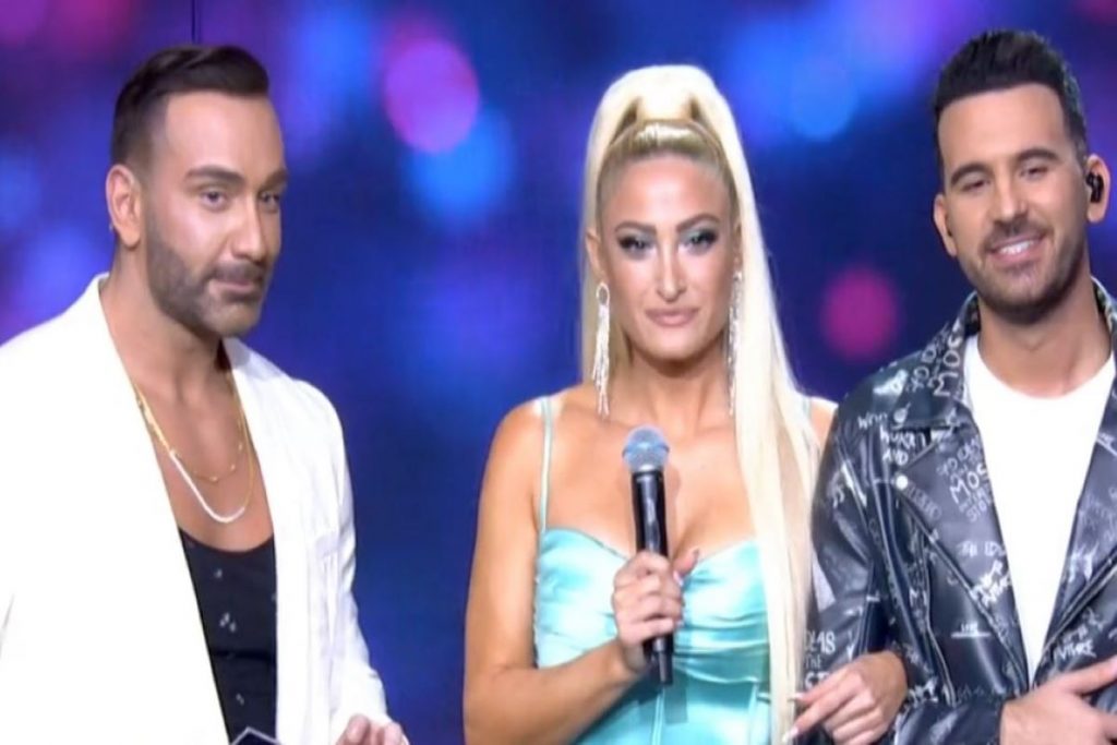 Φρενίτιδα στο Twitter με την… εγκυμοσύνη της Ι.Τούνη – Το στενό φόρεμα & το χάδι του Ν.Κοκλώνη στην κοιλιά της (φώτο)