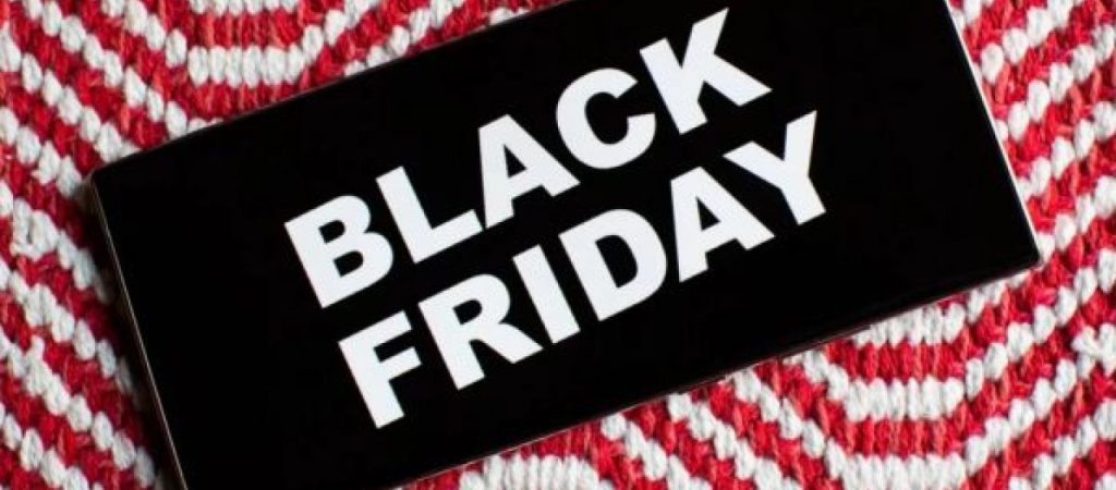 Δείτε πότε «πέφτουν» για φέτος η Black Friday και η Cyber Monday