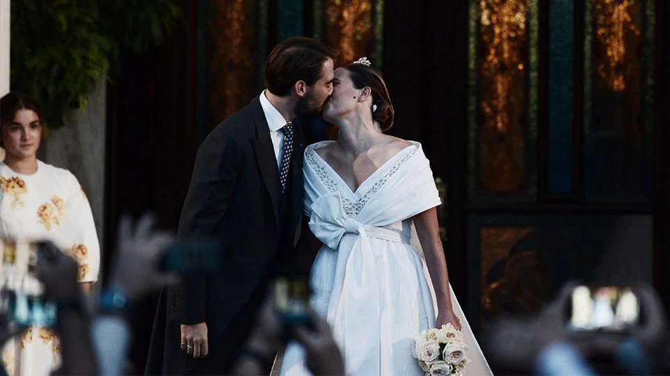 Ο βασιλικός γάμος του Πρίγκιπα Φίλιππου και της Νίνα Φλορ στη Μητρόπολη