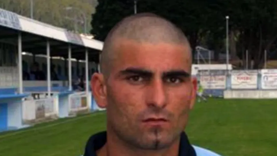 Ισπανός ποδοσφαιριστής βρέθηκε νεκρός στο μπάνιο του – Έπαθε ηλεκτροπληξία από το κινητό του