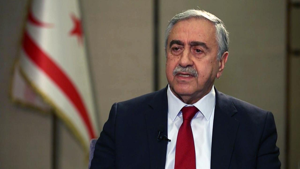 Μ. Ακιντζί: Ο Ρ.Τ.Ερντογάν παρασέρνει την Τουρκία στην καταστροφή και μαζί και τους Τουρκοκύπριους