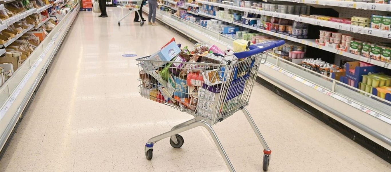 Τρομακτικές αύξησες στις τιμές βασικών αγαθών – Δύσκολος χειμώνας