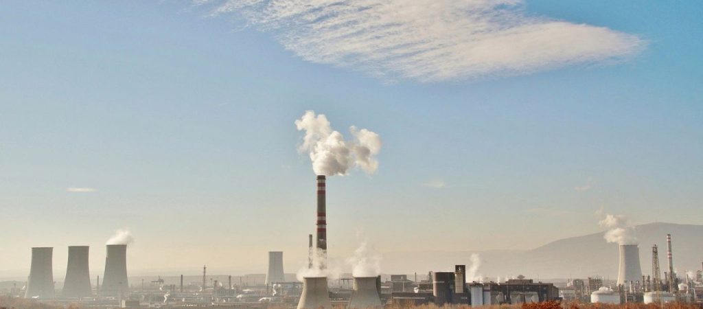 Το ενεργειακό κόστος «απειλεί» την ελληνική χημική βιομηχανία