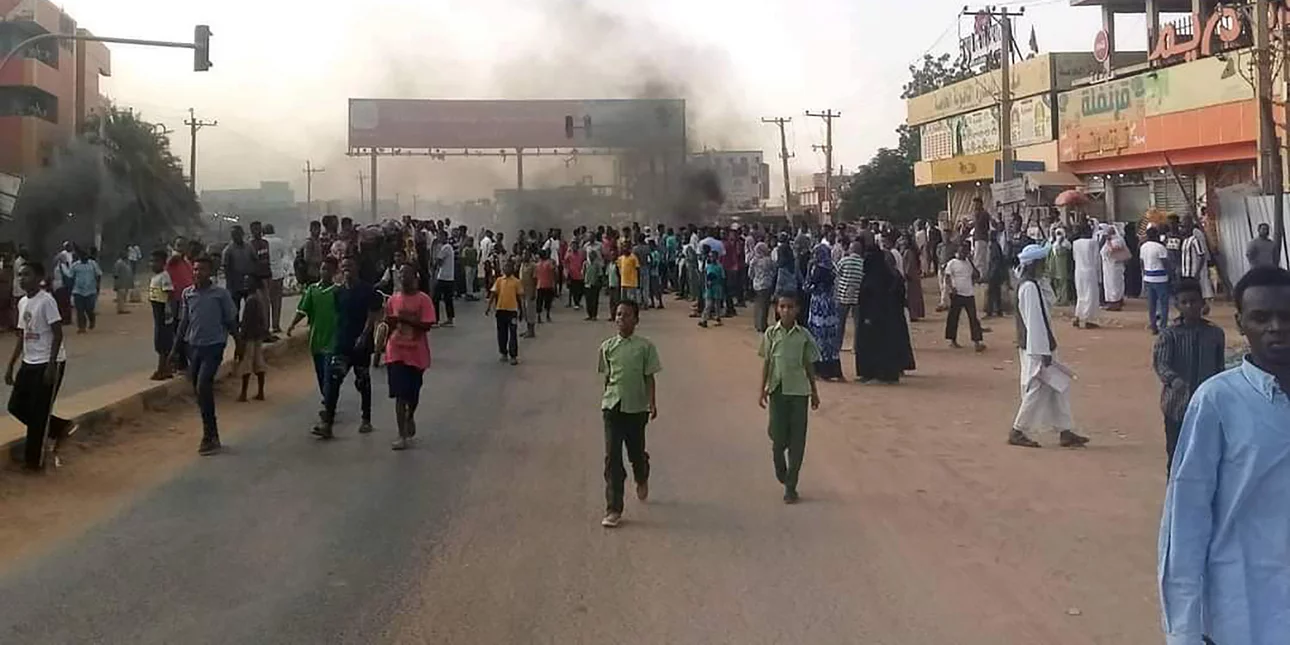 Πραξικόπημα στο Σουδάν: 7 νεκροί και 140 τραυματίες από τις διαδηλώσεις