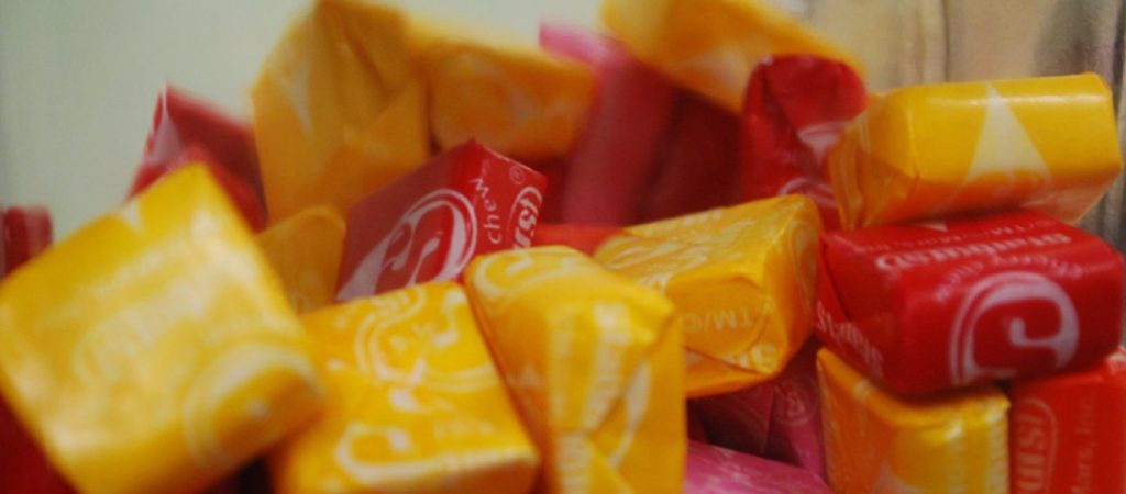 Οι καραμέλες του… έρωτα – Υπόσχονται την απόλυτη απόλαυση στο στοματικό σεξ