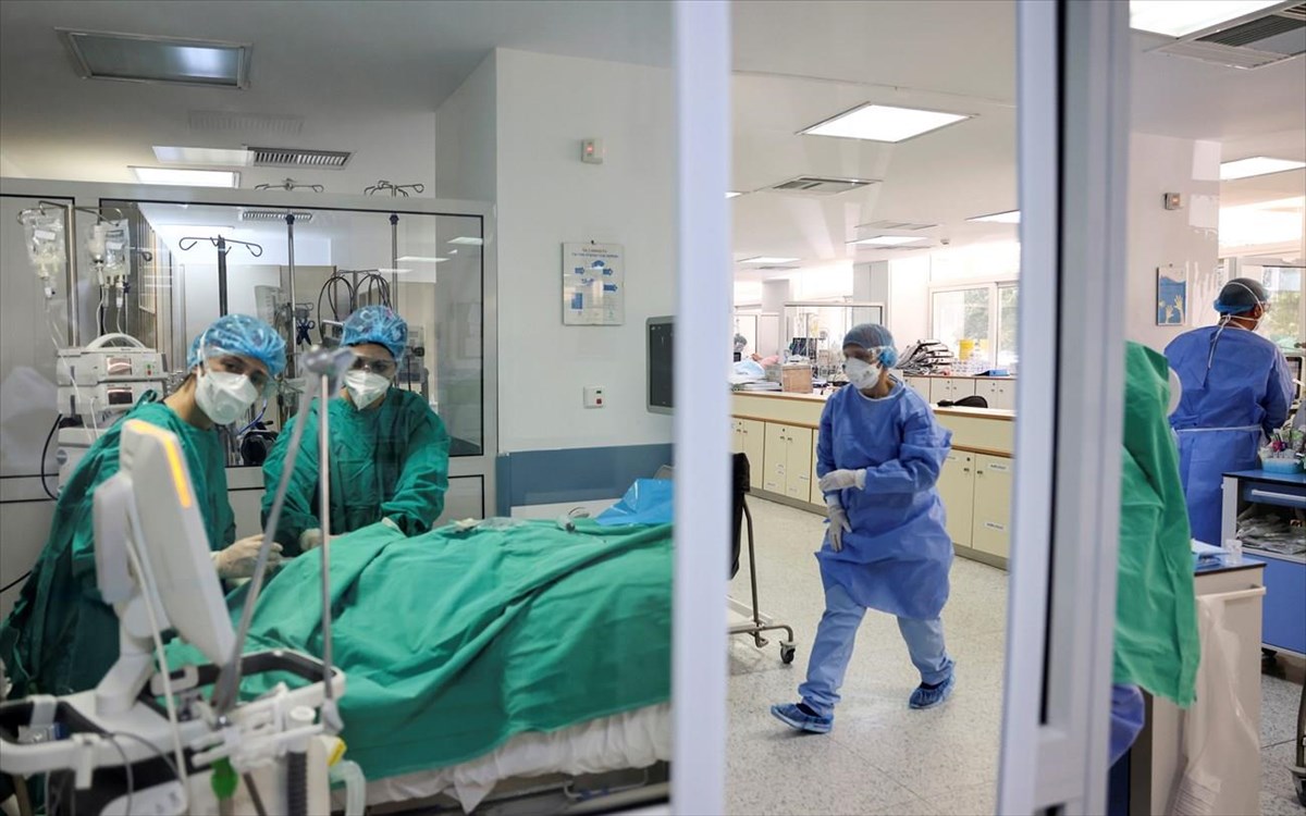 Τα δικά του ο Ν.Τζανάκης: «Ενδεχομένως να ξεπεράσουμε τα 5.000 ημερήσια κρούσματα αλλά… διαχειρίσιμα»