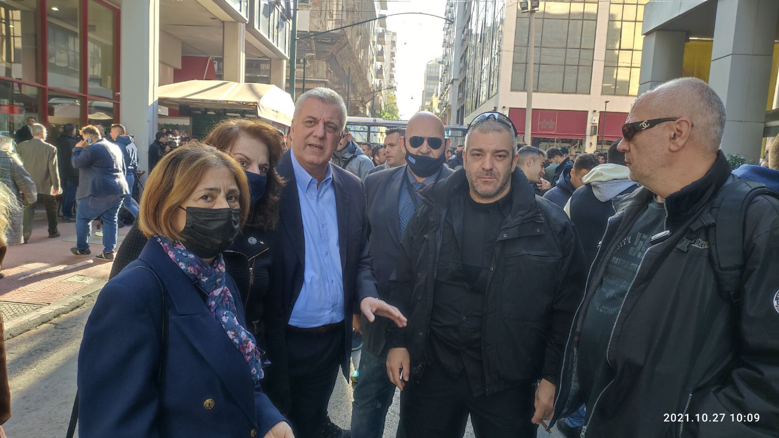 Στο πλευρό των επτά αστυνομικών ο βουλευτής της Ελληνικής Λύσης Αντώνης Μυλωνάκης