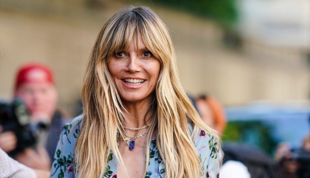 Heidi Klum: Ποζάρει με εσώρουχα στα 48 της και εντυπωσιάζει με το καλλίγραμμο κορμί της (φωτο)
