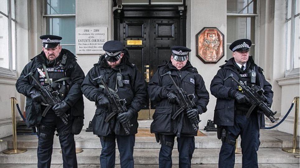 Βρετανός συνελήφθη για απειλές εναντίον της αντιπροέδρου των Εργατικών, Άντζελα Ρέινερ