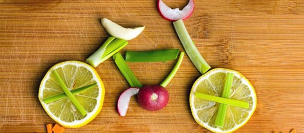 «Πατήσατε» τα 60; – Αυτές είναι οι 18 τροφές που πρέπει να αποφεύγετε (βίντεο)