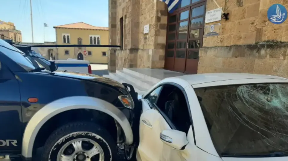 Ρόδος: Απαλλάχθηκε όλων των κατηγοριών ο υπαστυνόμος που εμβόλισε το όχημα του αστυνομικού διευθυντή