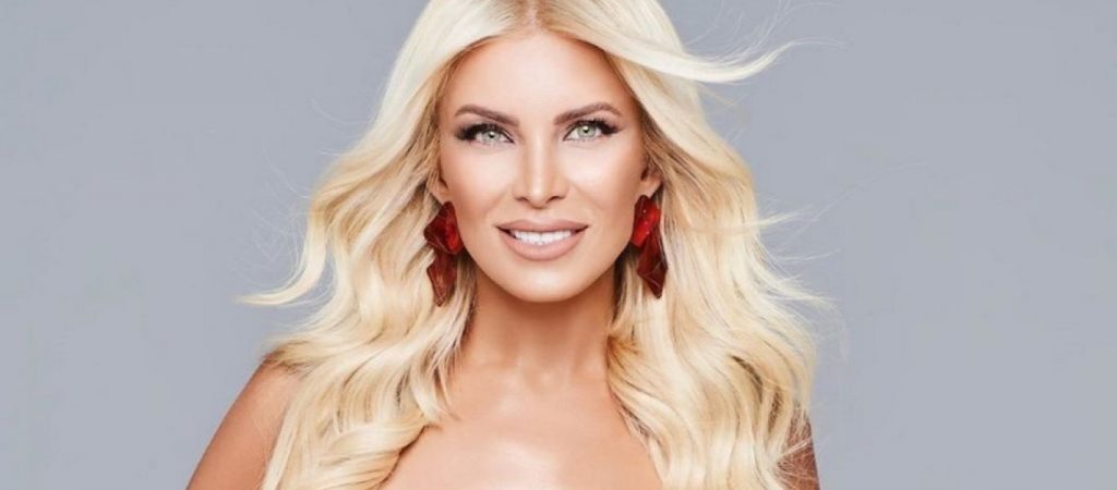 Κ.Καινούργιου: «Σήμερα δεν ντρέπομαι για τα οπίσθιά μου γιατί αυτό που φοράω τα κολακεύει»! (βίντεο)