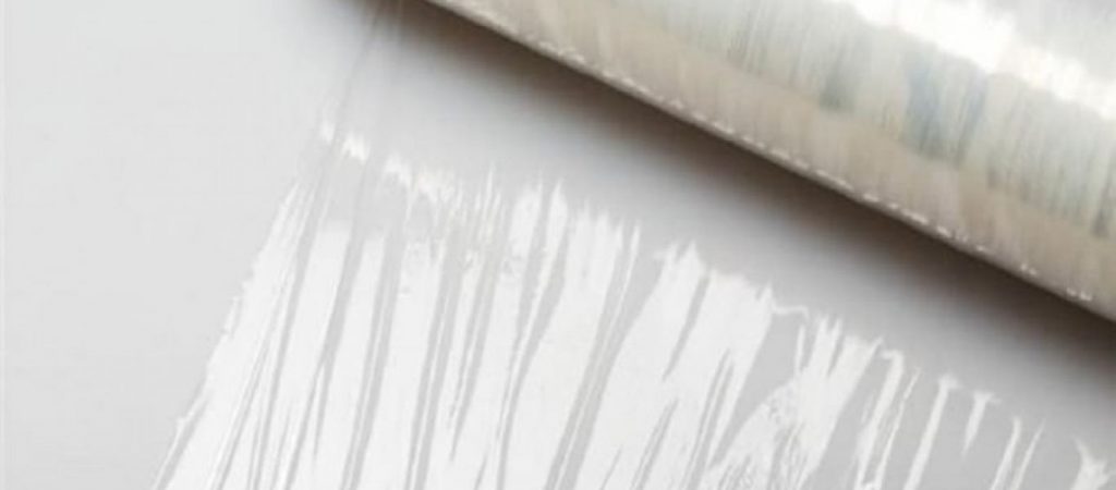 Βάλτε την πλαστική μεμβράνη στην κατάψυξη – Αυτός είναι ο λόγος!