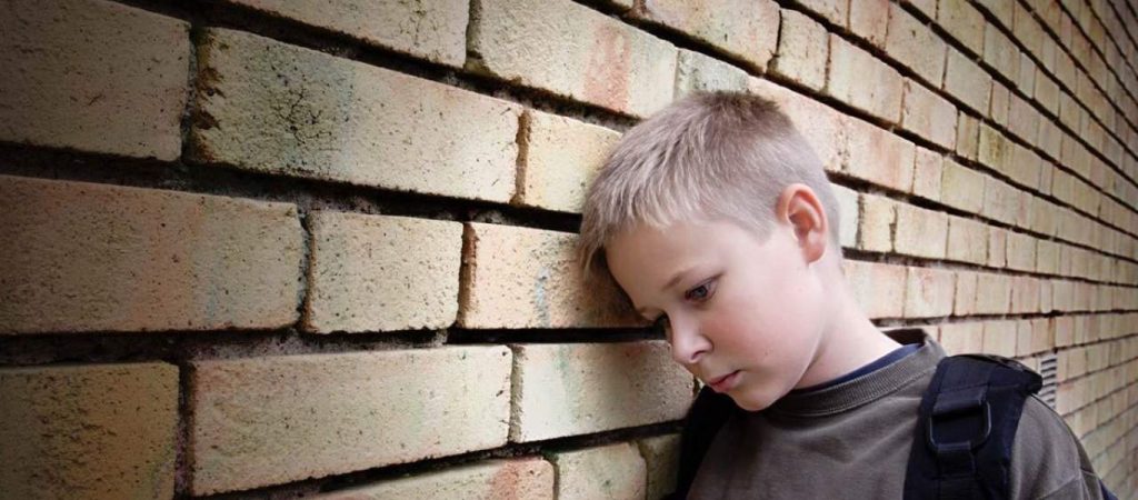 Στοιχεία-σοκ από την Eurostat: 1 στα 3 Ελληνόπουλα είναι φτωχό και χωρίς μέλλον! – 500.000 παιδιά δεν έχουν να φάνε!