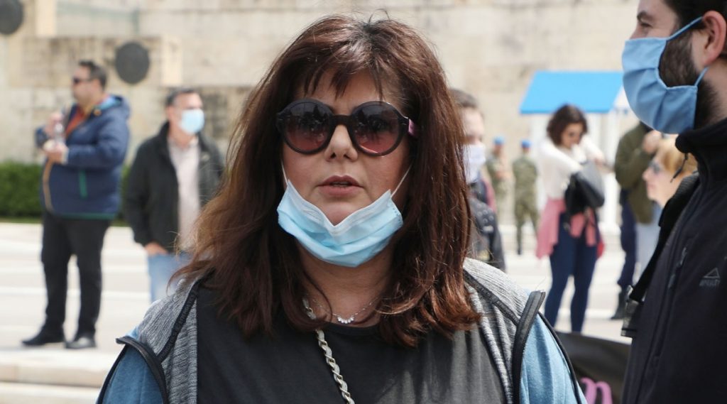 Bάσια Παναγοπούλου: Απέλυσα ηθοποιό γιατί δεν ήθελε να εμβολιαστεί κατά του κορωνοϊού