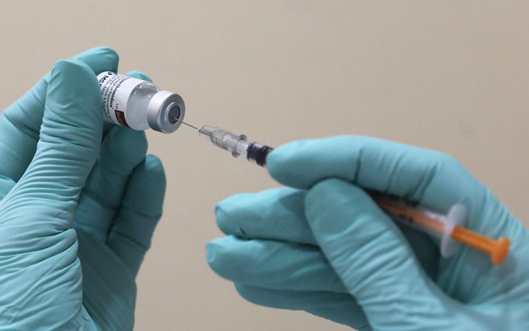Άρειος Πάγος: Παραπέμπει στο ΣτΕ την απόφαση για την υποχρεωτικότητα των εμβολιασμών