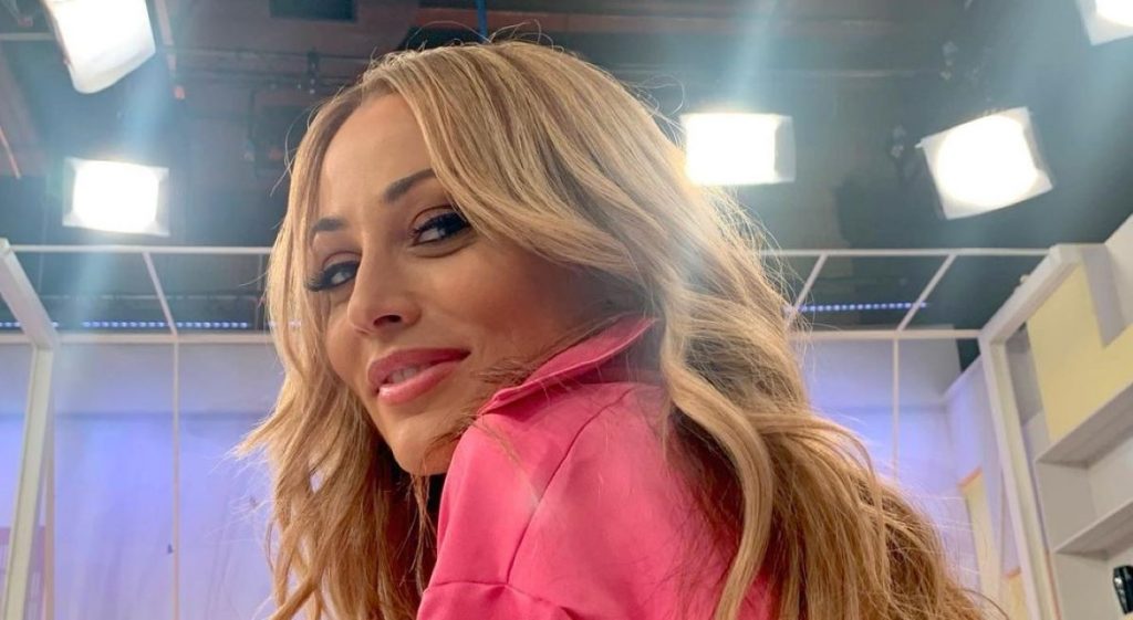 Ελένη Βουλγαράκη: «Έχω στείλει αποκαλυπτικές φωτογραφίες μου  για άνδρα τον οποίο ενδιαφερόμουν»