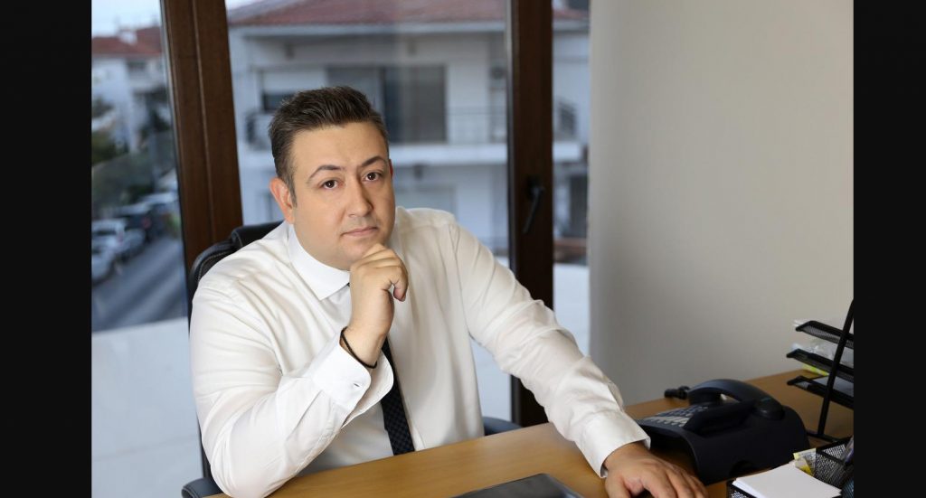 Υπόθεση εκβιασμού δημάρχου Ωραιοκάστρου: Ελεύθεροι αφέθηκαν οι τρεις συλληφθέντες (βίντεο)