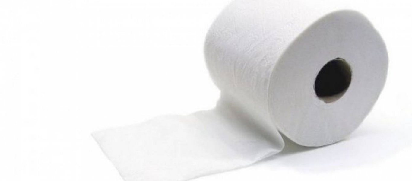 Παράξενο συμβάν: Αυτοκινητόδρομος στις ΗΠΑ γέμισε… χαρτιά υγείας – Μεγάλες κυκλοφοριακές καθυστερήσεις (βίντεο)