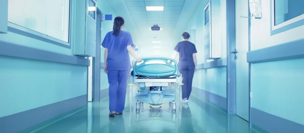 Γερμανία: Δημόσιο νοσοκομείο σταματάει τους εμβολιασμούς υγειονομικών λόγω παρενεργειών!