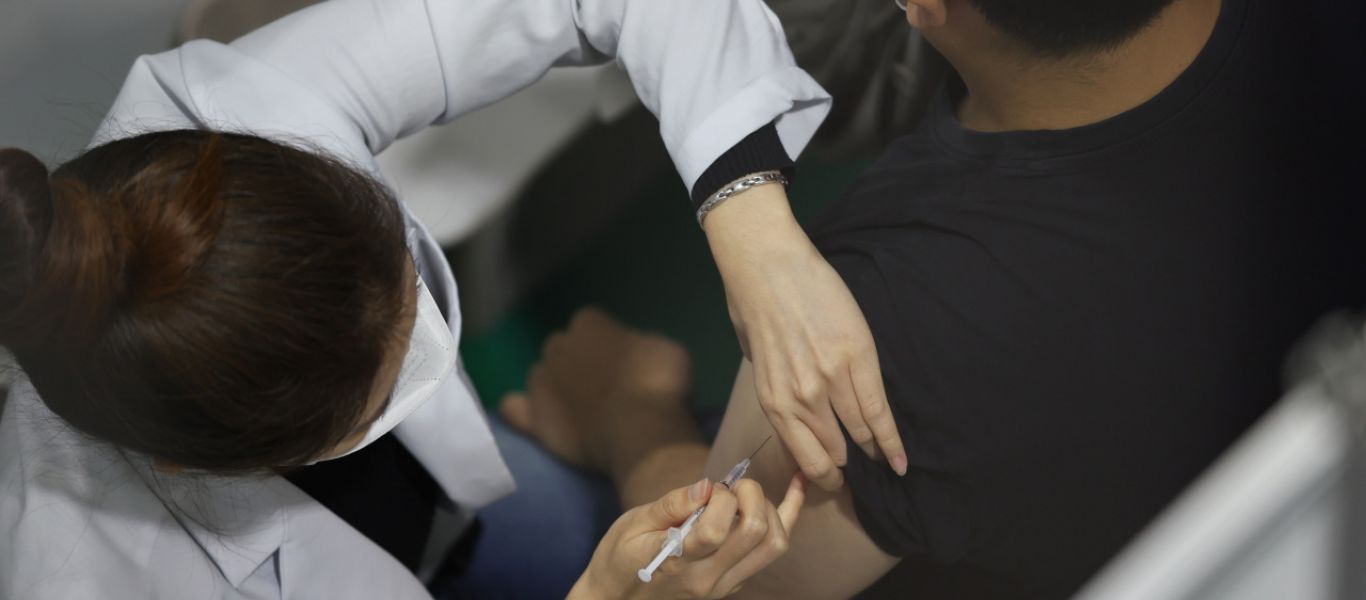 Ν.Κορέα: Οι αρχές διερευνούν το θάνατο του πρώτου εφήβου που εμβολιάστηκε με Pfizer